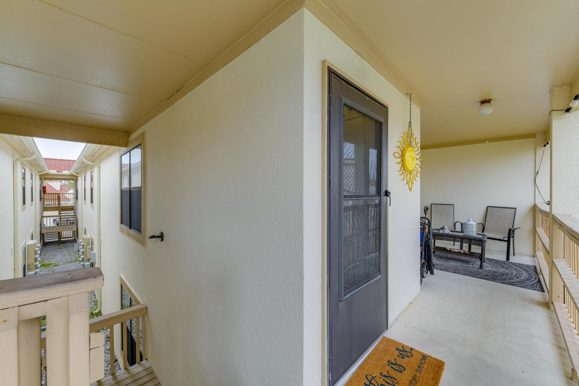 Apartment Cozy Pcb Less Than Half Mile To Public Access! *