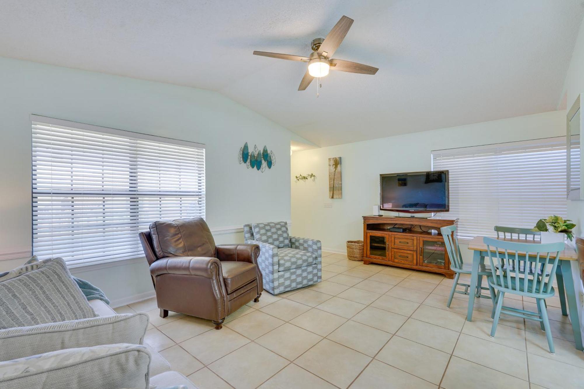 Apartment Cozy Pcb Less Than Half Mile To Public Access! *